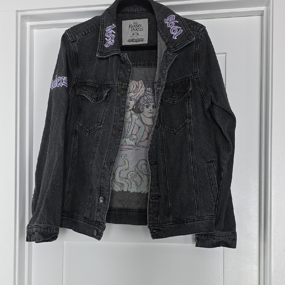 Cakeworthy Disney Hocus Pocus Black Washed Denim Jacket with Lavender Embroidery - Picture 2 of 7